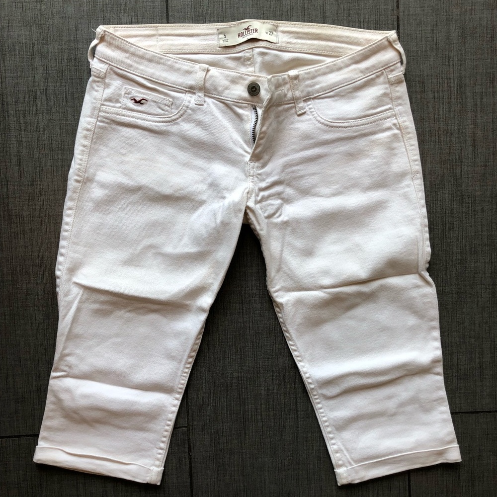 Hollister jean capris, size 5.